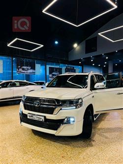 تويوتا لاندكروزر